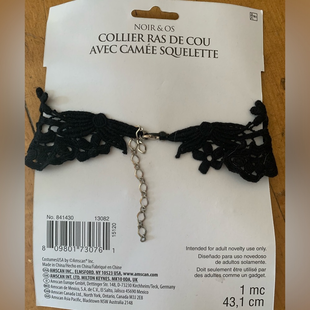 🎉 Party City 🎉 Black & Bone 2pc set Choker and Fashion Headband - Picture 3 of 8